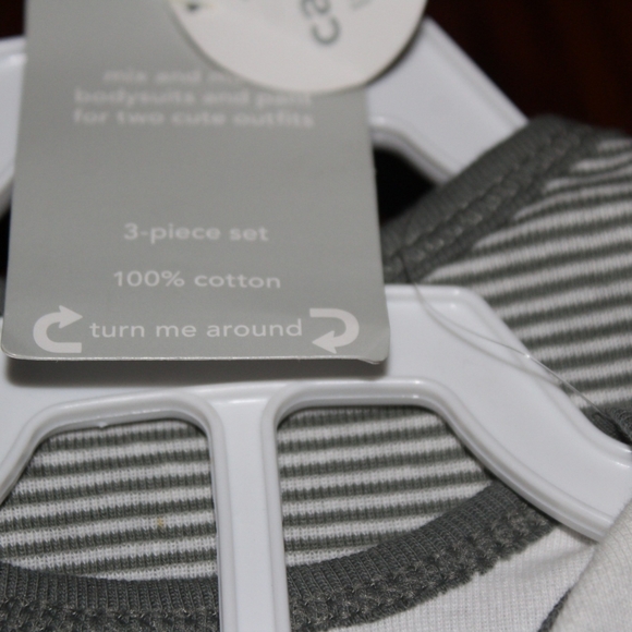 New Carter's 3 Piece Set - Picture 6 of 15